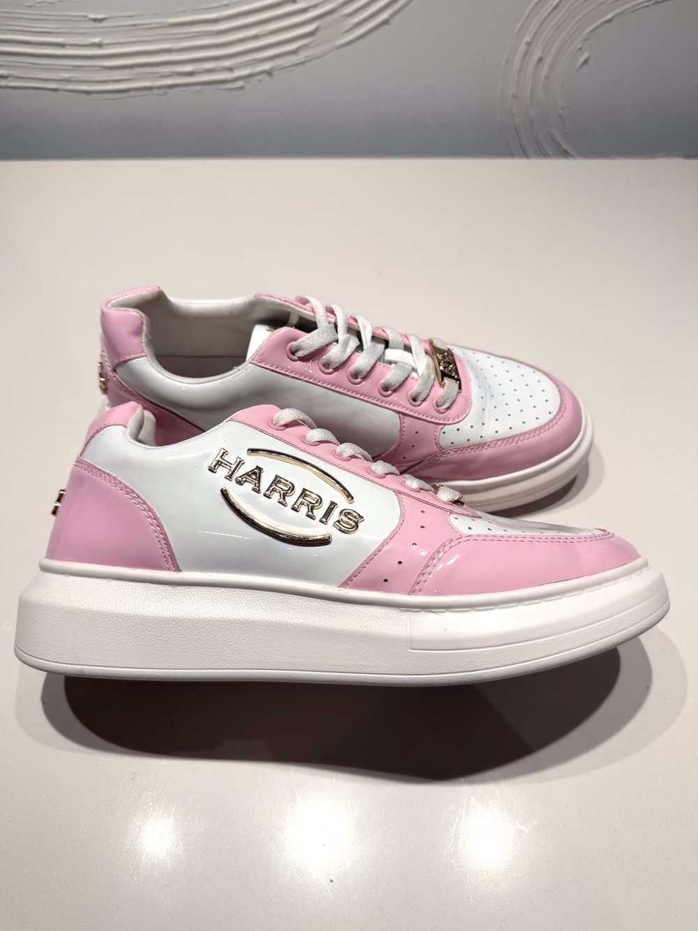 Harris Shoes 1913 Pink White Gold 7.5
